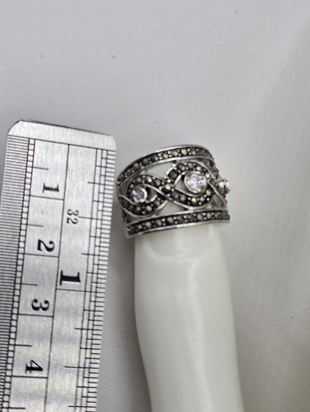 Swarovski Crystal Elements Silver Marcasite Ring Wide Band Size 4.5 Wedding Prom - Picture 8 of 8